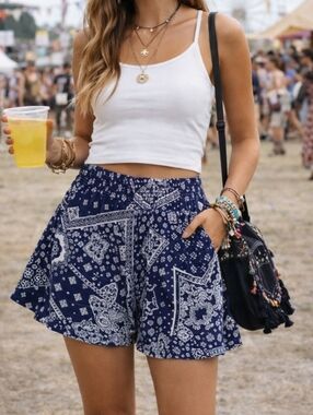 Monteau Los Angeles Blue Paisley Shorts Sz L Boho Y2K Festival Flowy Elastic